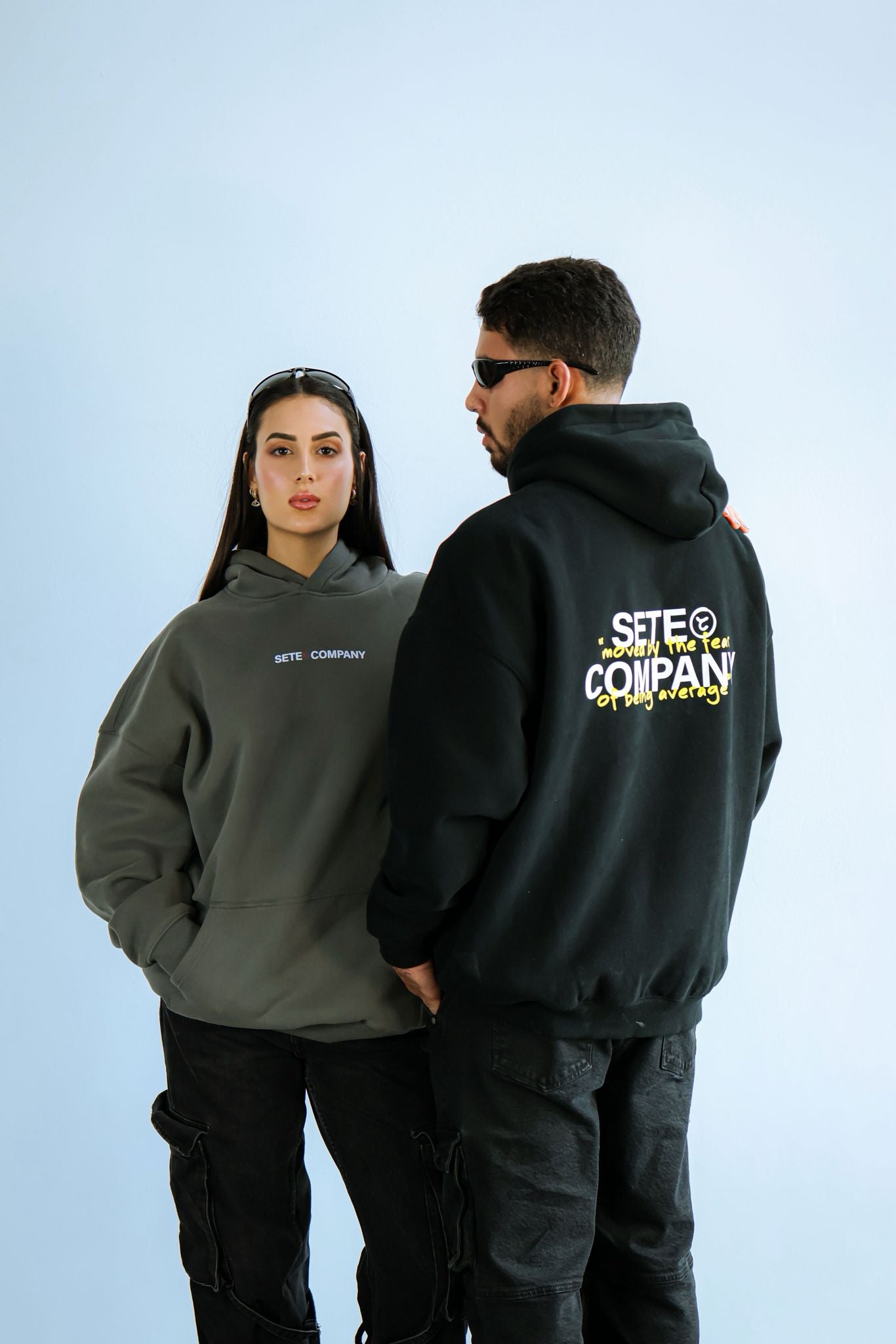 Not Average Hoodie Black