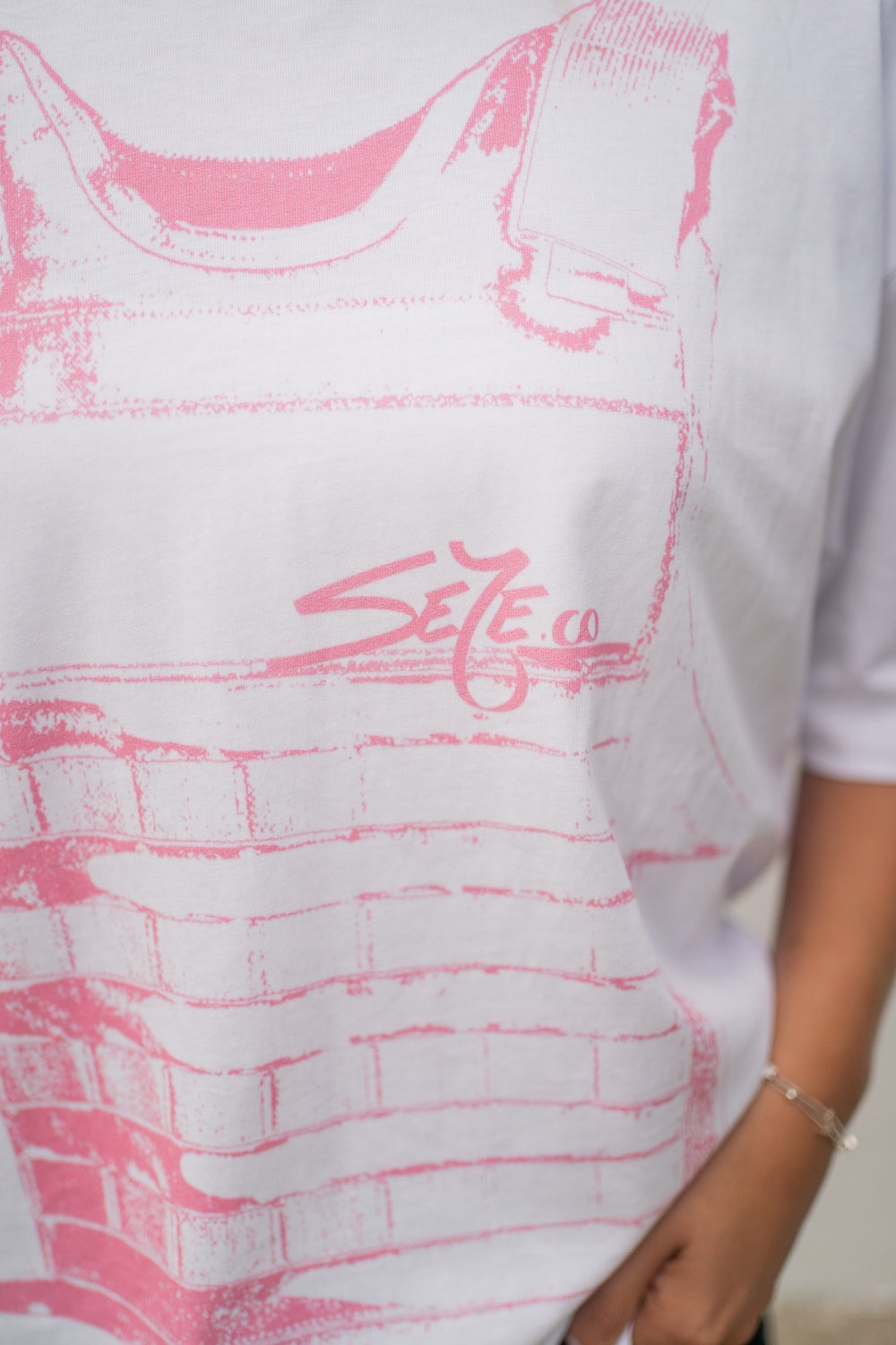 Bulletproof by Sete Tee Pink